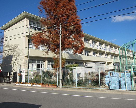 岡崎市中島町字紅蓮の新築一戸建(岡崎市立六ツ美南部小学校)