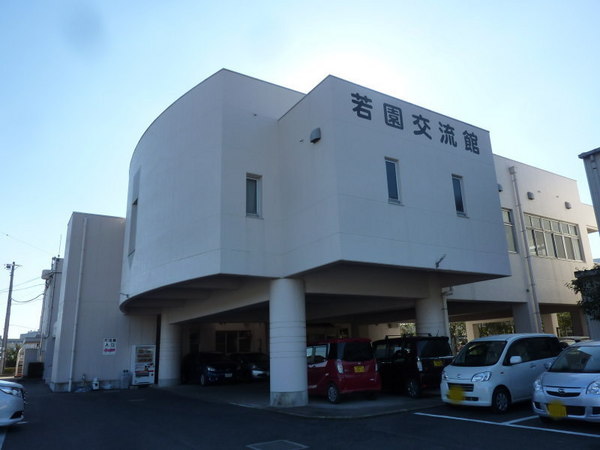 豊田市花園町若石山の新築一戸建(若園交流館図書室)