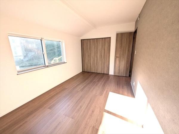 磯子区滝頭１丁目　新築一戸建て全１棟