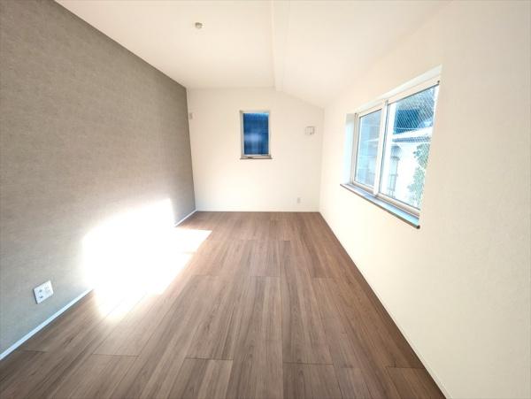 磯子区滝頭１丁目　新築一戸建て全１棟