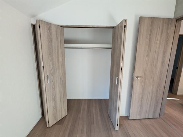磯子区滝頭１丁目　新築一戸建て全１棟