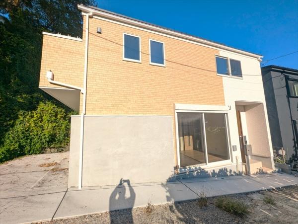 磯子区滝頭１丁目　新築一戸建て全１棟