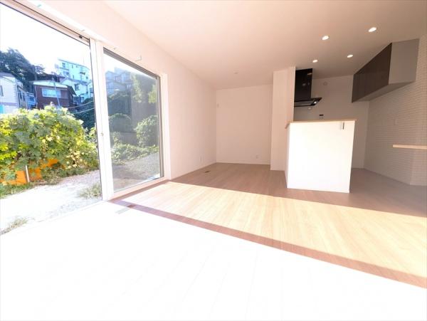 磯子区滝頭１丁目　新築一戸建て全１棟