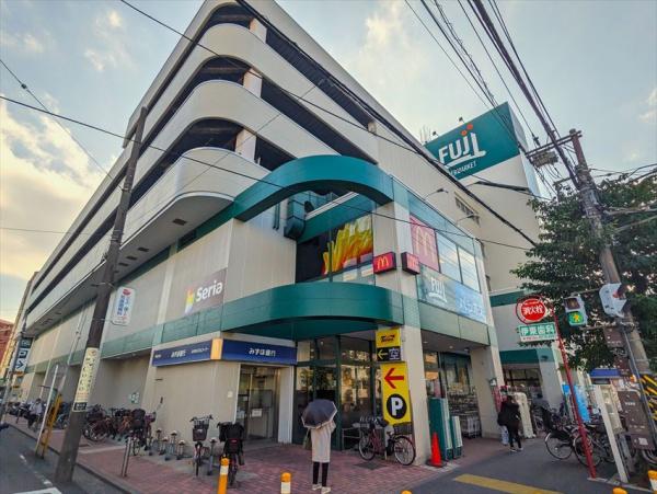 横浜市南区清水ケ丘の中古一戸建て(ビエラ蒔田)