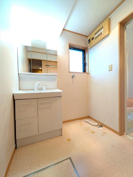 横浜市南区清水ケ丘の中古一戸建て(洗面台・洗面所)