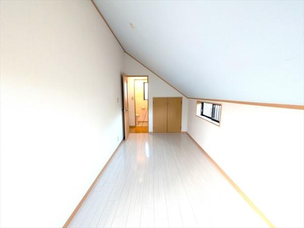 横浜市南区清水ケ丘の中古一戸建て(洋室)