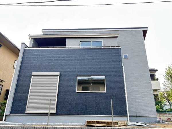 金沢区富岡西４丁目　新築一戸建て全１棟