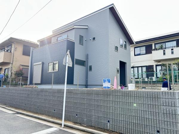 金沢区富岡西４丁目　新築一戸建て全１棟