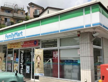 ファミール湘南田浦(ファミリーマート湘南港が丘店)