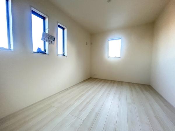 栄区桂台南２丁目　新築一戸建て全１棟