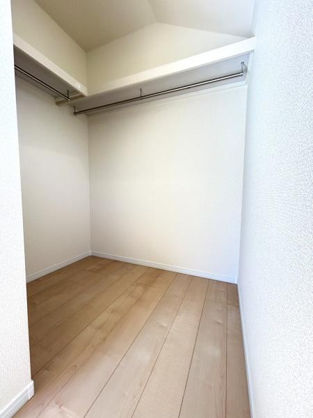 港南区港南台８丁目　新築一戸建て全１棟