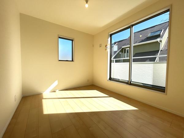 港南区港南台８丁目　新築一戸建て全１棟