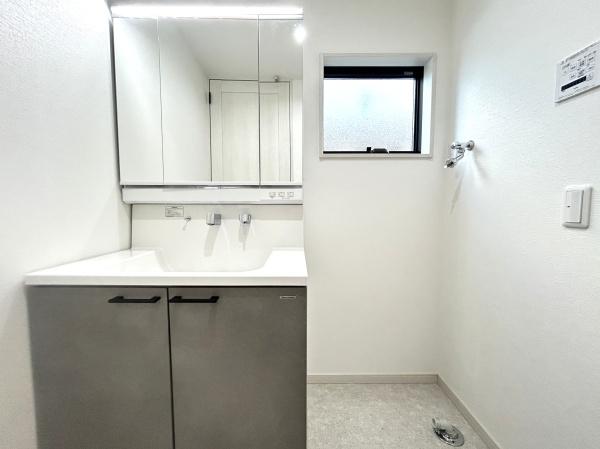 戸塚区深谷町　新築一戸建て全１棟