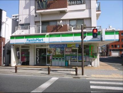 NICハイム横須賀中央(ファミリーマート高梨米が浜店)