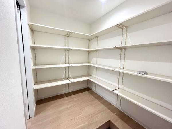 金沢区西柴２丁目　新築一戸建て全２棟B号棟