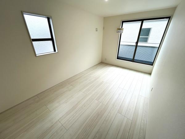 金沢区六浦３丁目　新築一戸建て全２棟１号棟