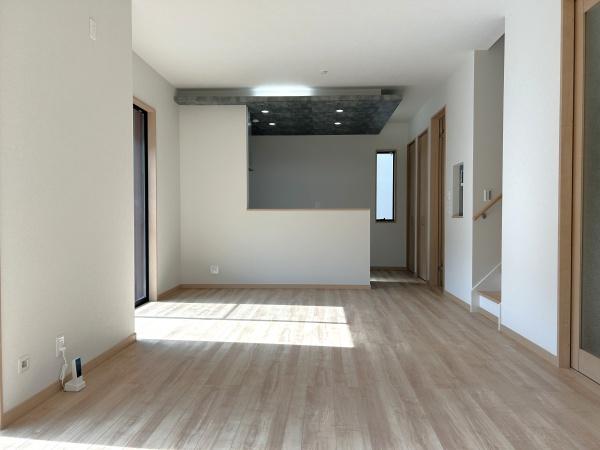 横須賀市船越町２丁目　新築一戸建て全２棟１号棟
