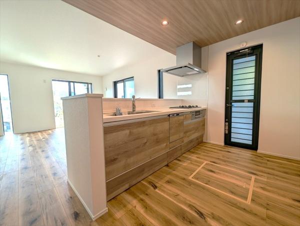 磯子区岡村４丁目　新築一戸建て全２棟１号棟