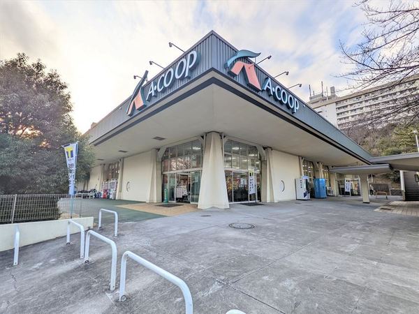 森が丘スカイハイツ(A・コープ汐見台店)