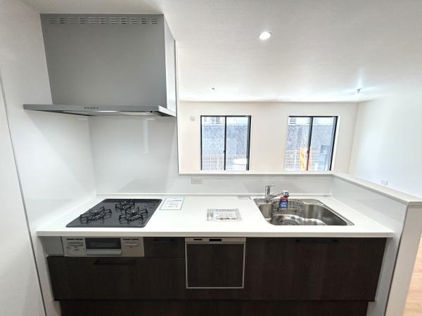 横須賀市浜見台１丁目　新築一戸建て全２棟１号棟
