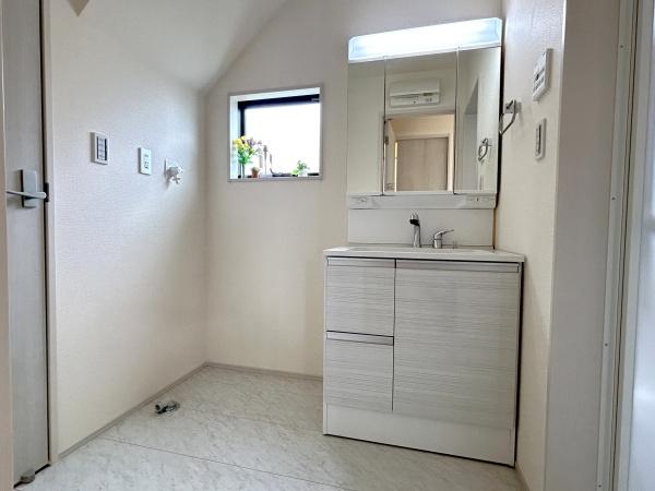 金沢区高舟台２丁目　新築一戸建て全２棟２号棟