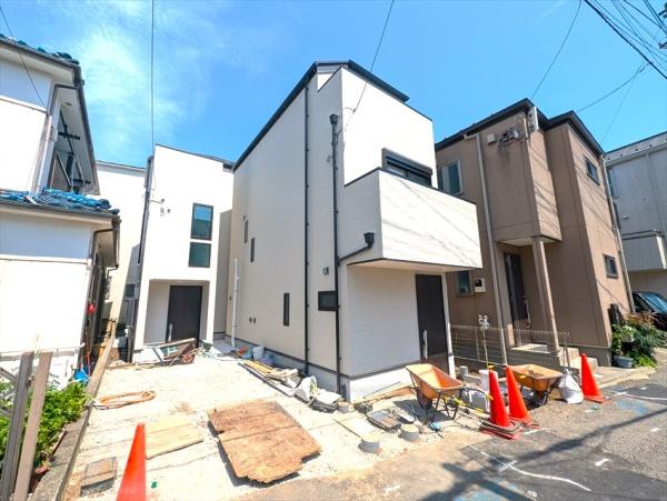 港南区港南４丁目　新築一戸建て全２棟B号棟