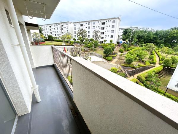 左近山団地３街区３号棟