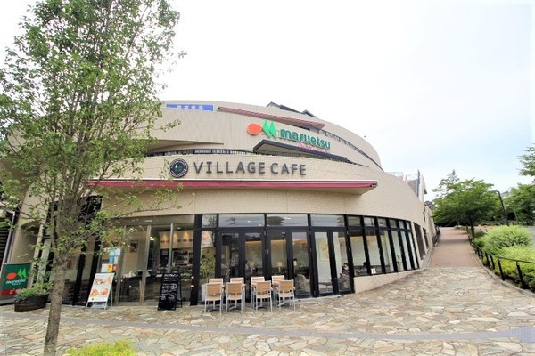 汐見台団地2701号棟(マルエツ磯子店)