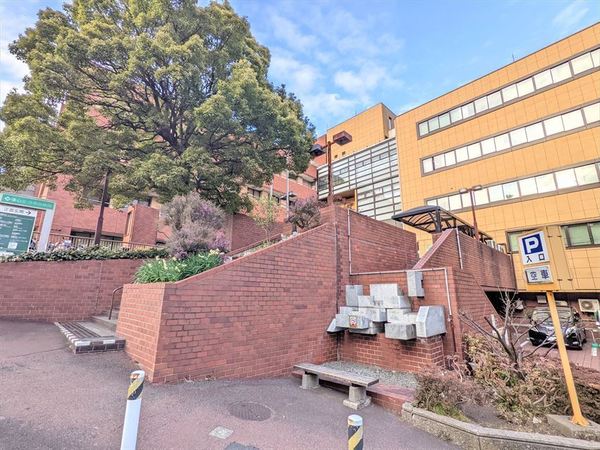 汐見台団地2701号棟(医療法人社団康心会康心会汐見台病院)