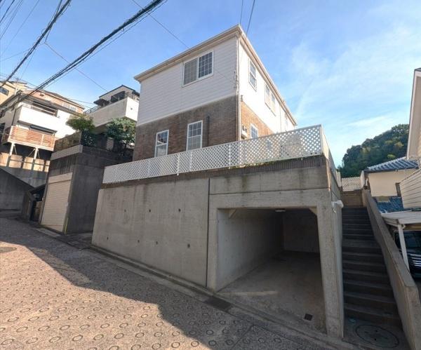 横浜市磯子区岡村１丁目の中古一戸建て