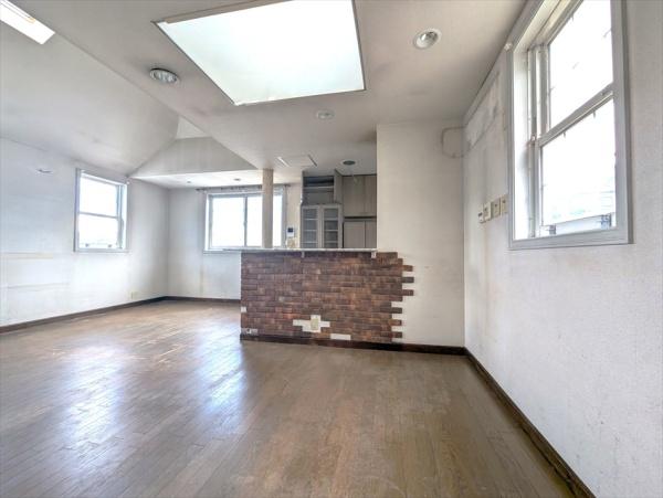 横浜市磯子区岡村１丁目の中古一戸建て