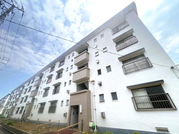 三枝木台団地８号棟