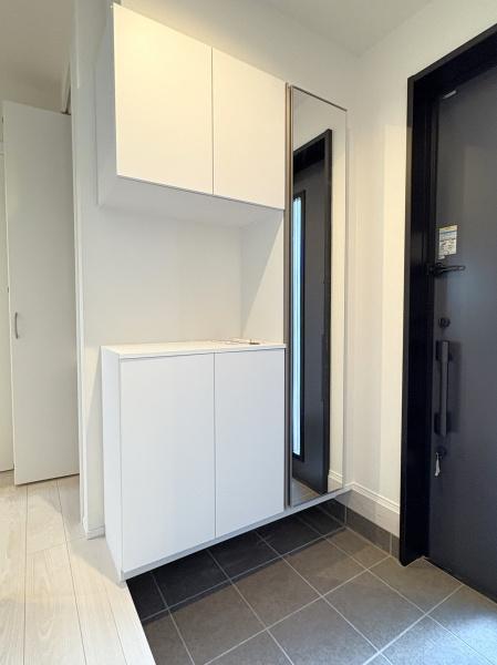 金沢区高舟台1丁目 新築一戸建て全1棟(玄関)