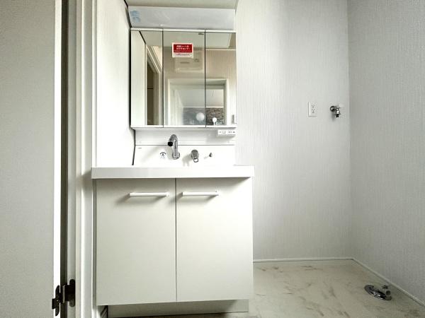 鎌倉市今泉３丁目　新築一戸建て全３棟B号棟