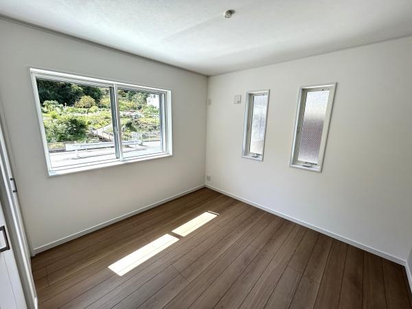鎌倉市今泉３丁目　新築一戸建て全３棟B号棟