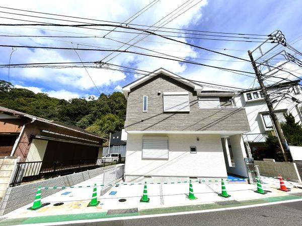 鎌倉市今泉３丁目　新築一戸建て全３棟B号棟