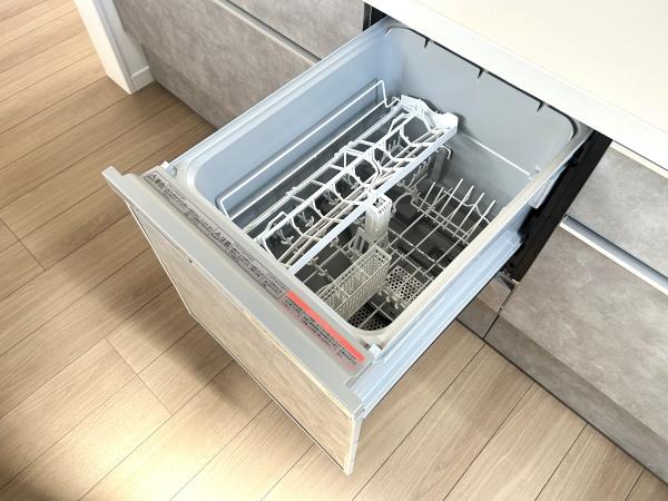 鎌倉市今泉３丁目　新築一戸建て全３棟B号棟