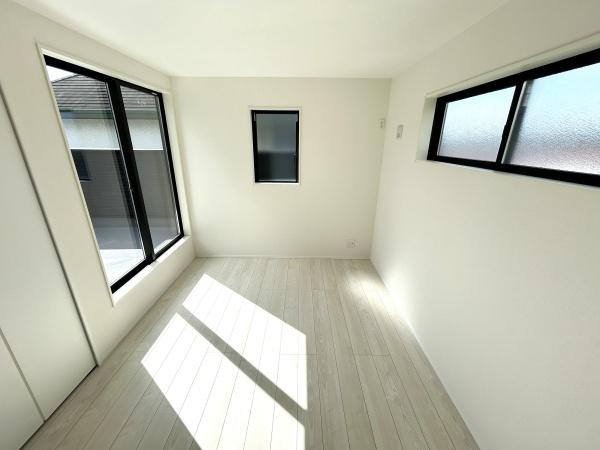 金沢区西柴２丁目　新築一戸建て全1棟