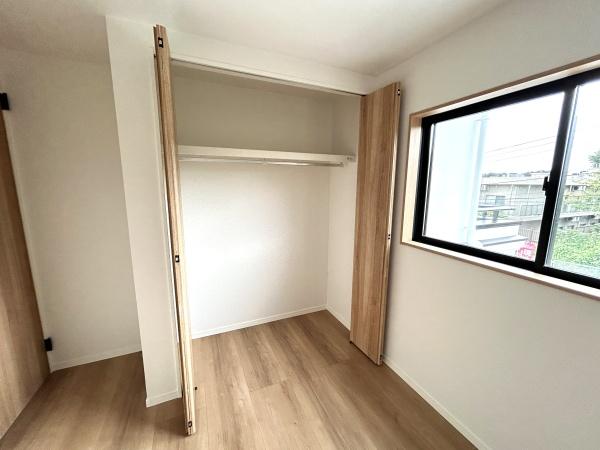 栄区野七里１丁目　新築一戸建て全１棟