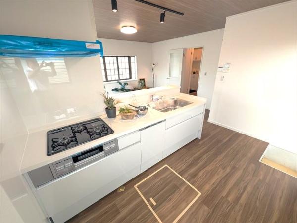 横浜市南区大岡4丁目の中古一戸建て(キッチン)