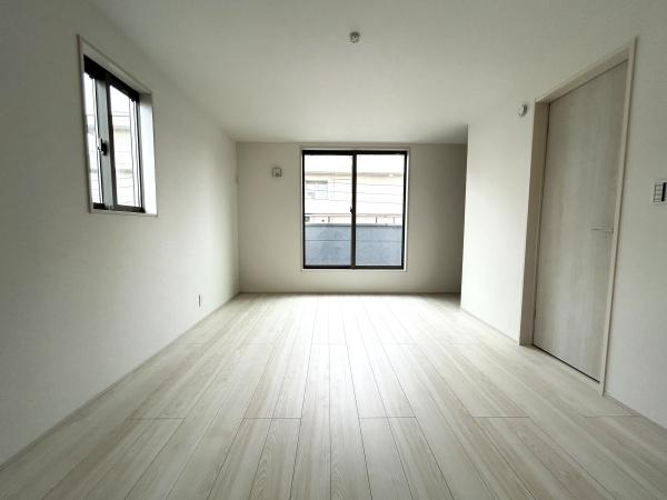 金沢区六浦東１丁目　新築一戸建て全２棟２号棟