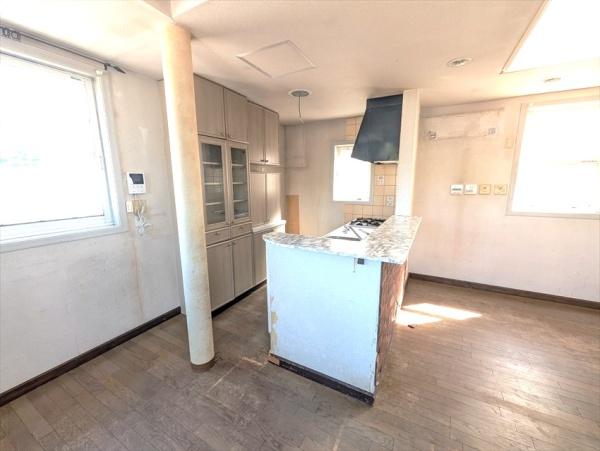 横浜市磯子区岡村１丁目の中古一戸建て