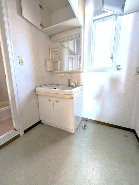 横浜市磯子区岡村１丁目の中古一戸建て