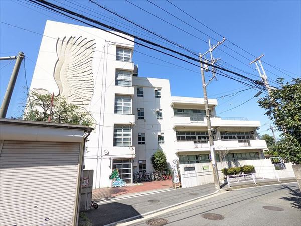 横浜市中区本牧満坂の中古一戸建て(横浜市立大鳥小学校)