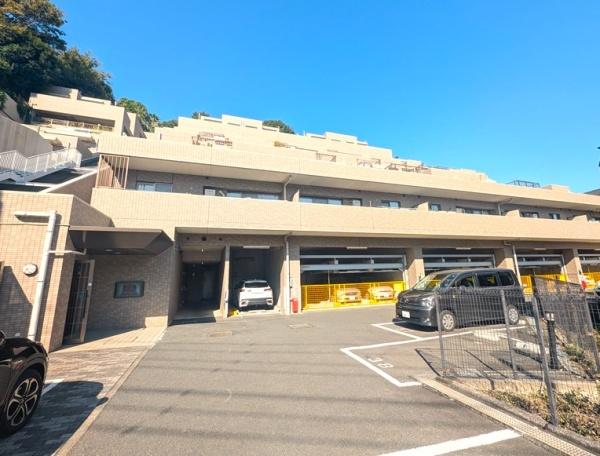 ライオンズテラス弘明寺