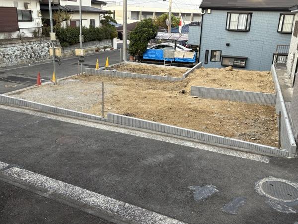 金沢区富岡東１丁目　新築一戸建て全３棟２号棟