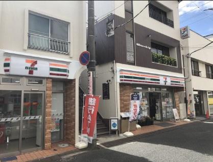 六浦荘団地Ｂ棟(セブンイレブン横浜六浦駅南店)