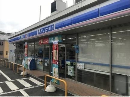 ドルフ磯子(ローソン磯子中原三丁目店)