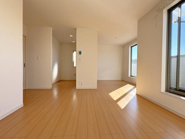磯子区杉田８丁目　中古一戸建て