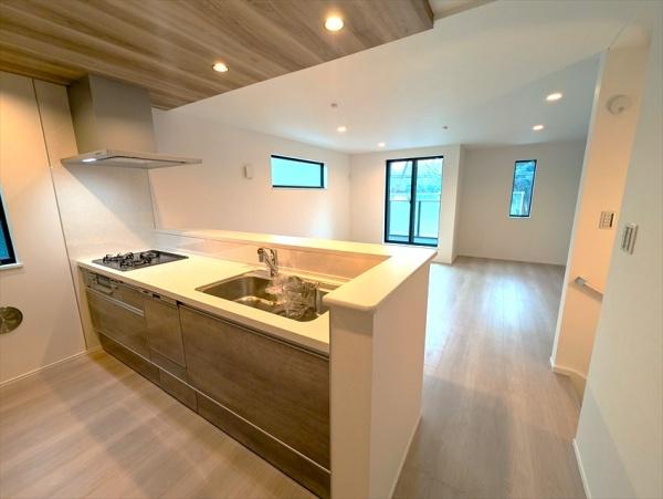 中区本牧間門　新築一戸建て全８棟８号棟